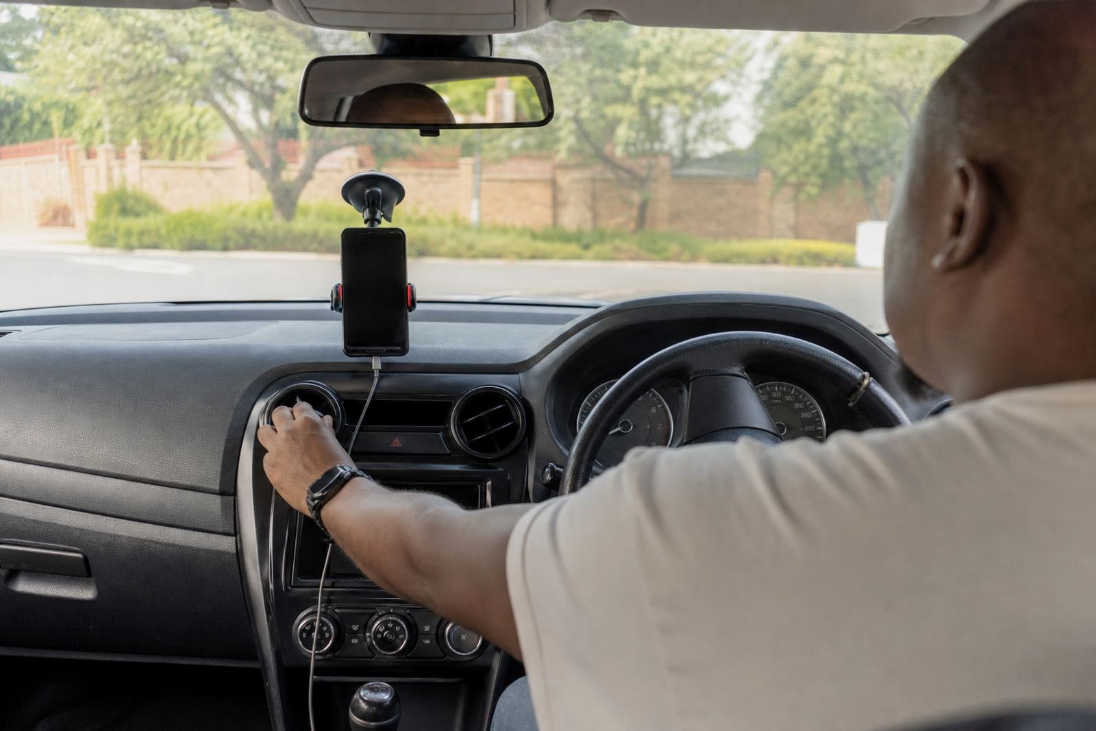 Safer Phone Viewing Drives